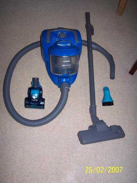 Bagless Vacuum Cleaner