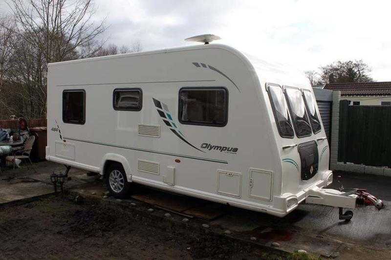 Bailey Olympus 464, 4 berth fixed bed caravan, 2010 model