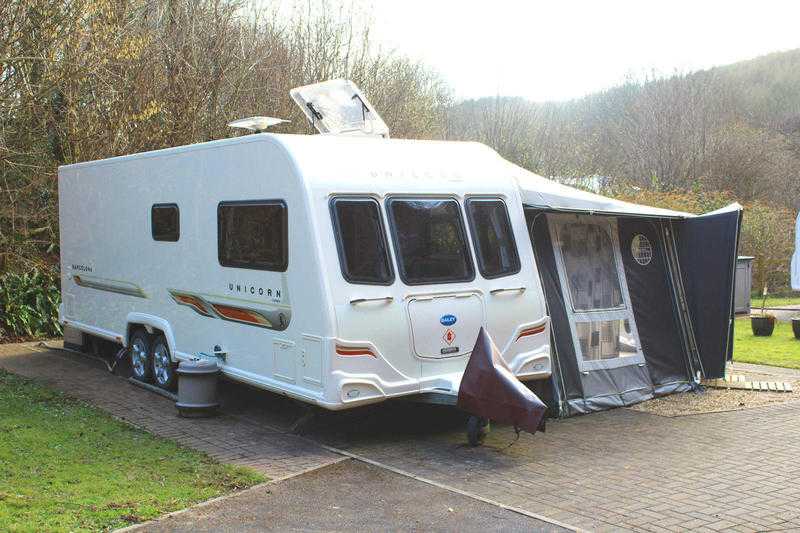 Bailey Unicorn Barcelona 4 Berth Immaculate Condition