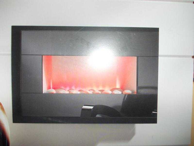 BampQ Stylish Wall Fire