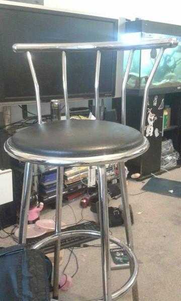 bar stools never used