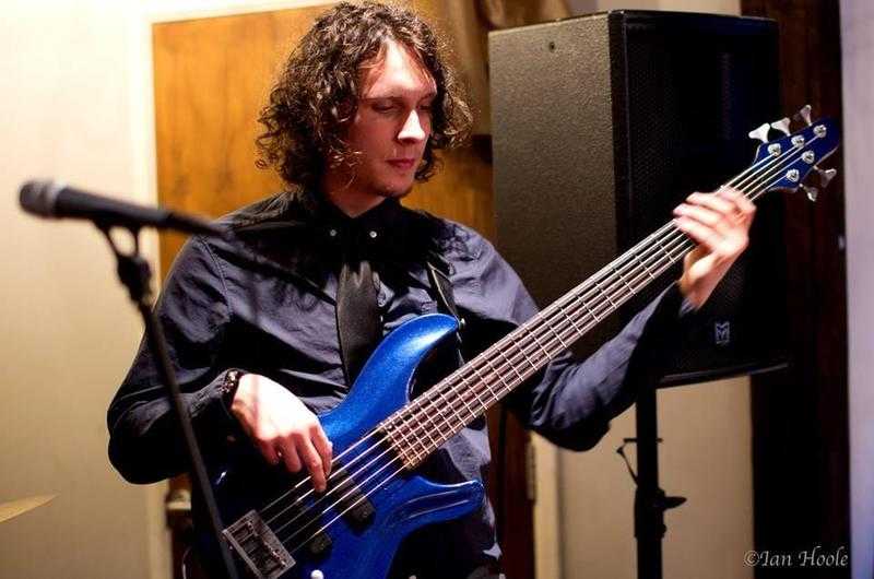 Bass GuitarGuitar lessons and Skype lessons