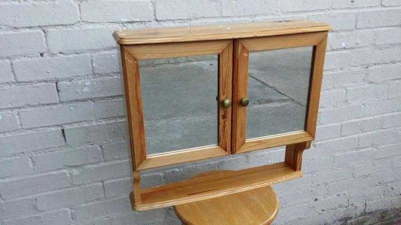 BATHROOM DOUBLE CABINET WITH MIRROR DOORS, PINE WITH SHELF, EXCELLENT CONDITION 20.