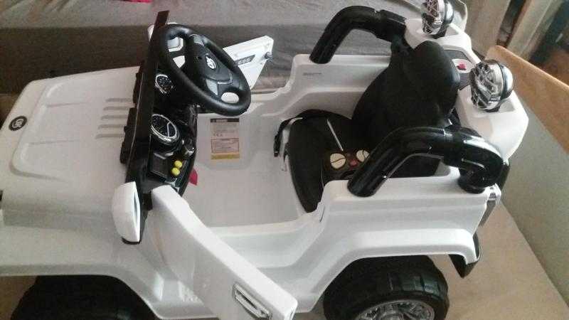 Battery powered Jeep car