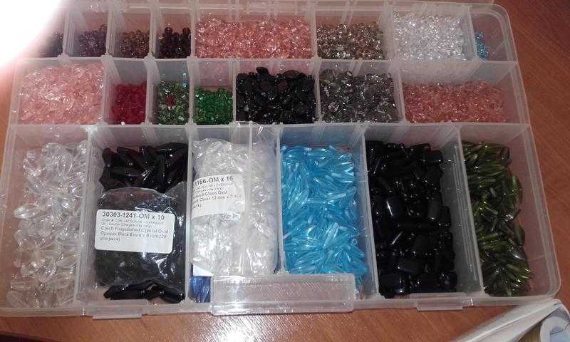 Beads and findings for creating jewellery