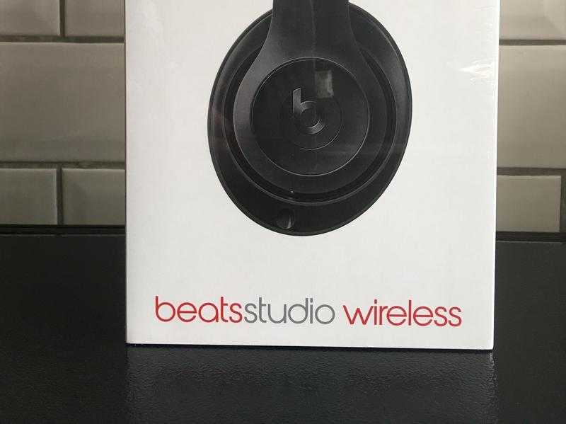 BEATS Studio 2 Wireless Bluetooth Noise-Cancelling Headphones - Matte Black