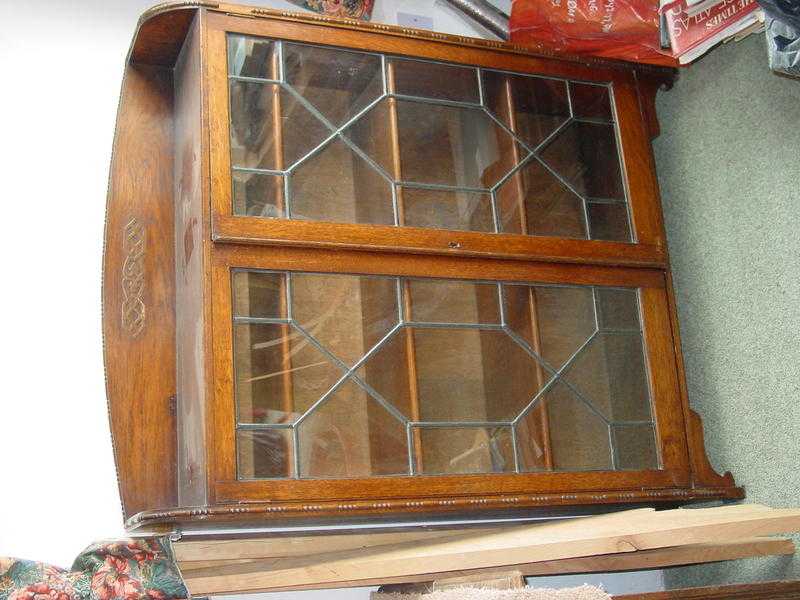 Beautiful antique oak bookcase with leaded glass fronted doors