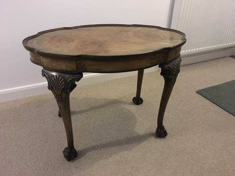 Beautiful antique style Occasional table