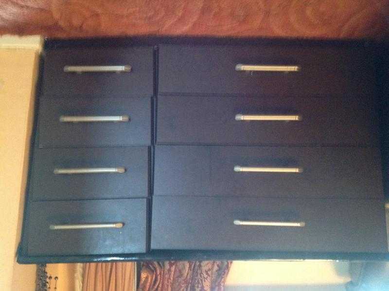Beautiful big chest drawers with 5 and 6 long drawer with attached 5 small drawer