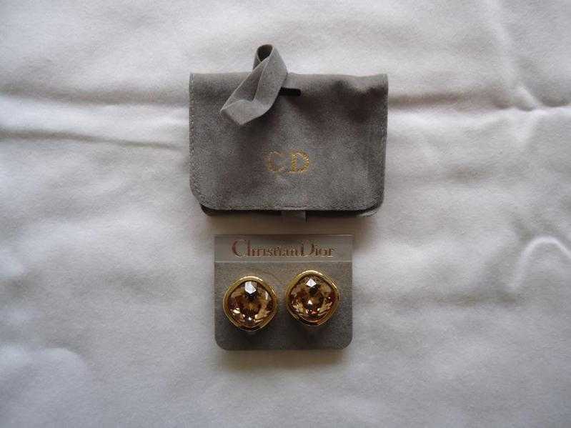 Beautiful Christian Dior earrings