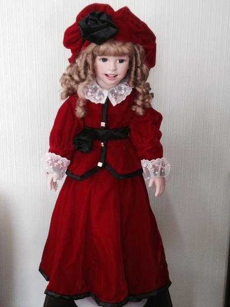 Beautiful doll ( numbered)