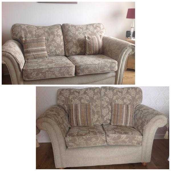 BEAUTIFUL FRANK KNIGHTON QUALITY FABRIC SOFAS    2.5 and 2 seater