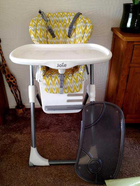 Beautiful highchair for sale