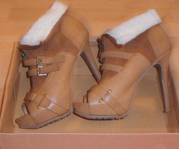 Beautiful open toe boots