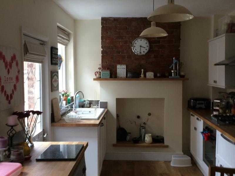 Beautiful Spacious 3 Bed town House For Rent Chester near city center, modern and newly decorated