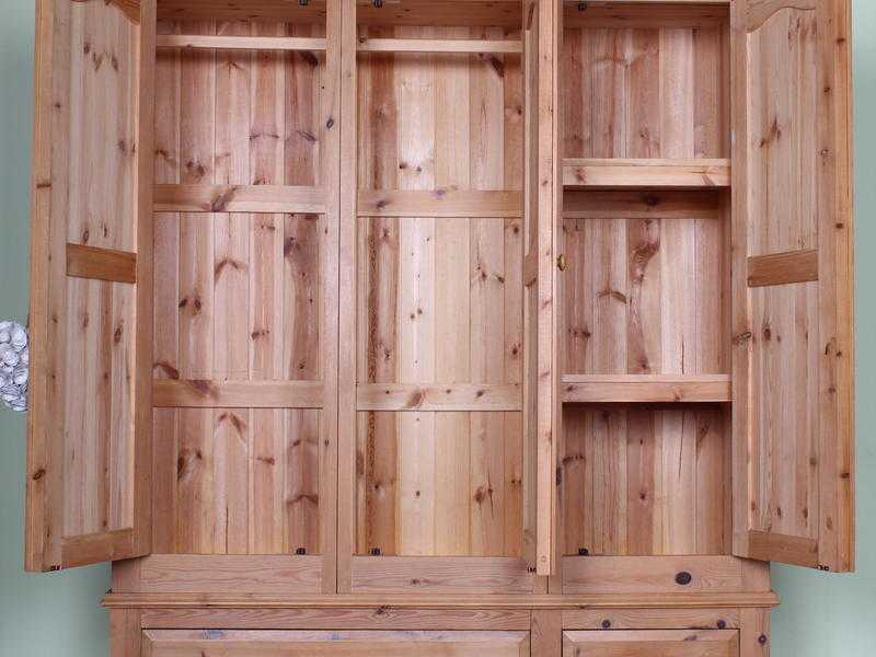 BEAUTIFUL TRIPLE WARDROBE SOLID PINE SHELVES 2 DRAWERS TOP QUALITY - CAN COURIER