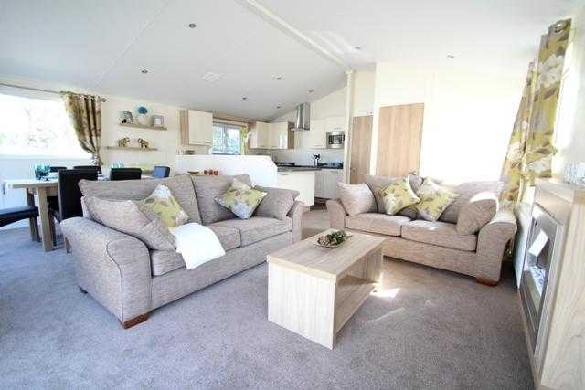 Beautiful Twin Unit Holiday Home Lodge For Sale. 12 Month 4 Premier Park In Clacton, Essex