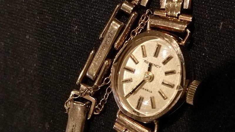 BEAUTIFUL - Vintage Swiss 17 Jewel Regency 9ct Gold Ladies Watch