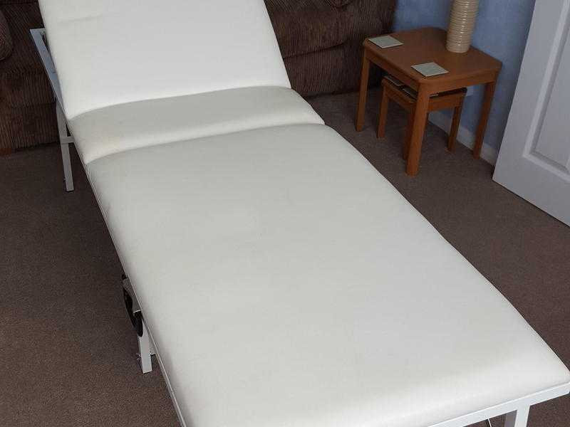 beauty therapist bed