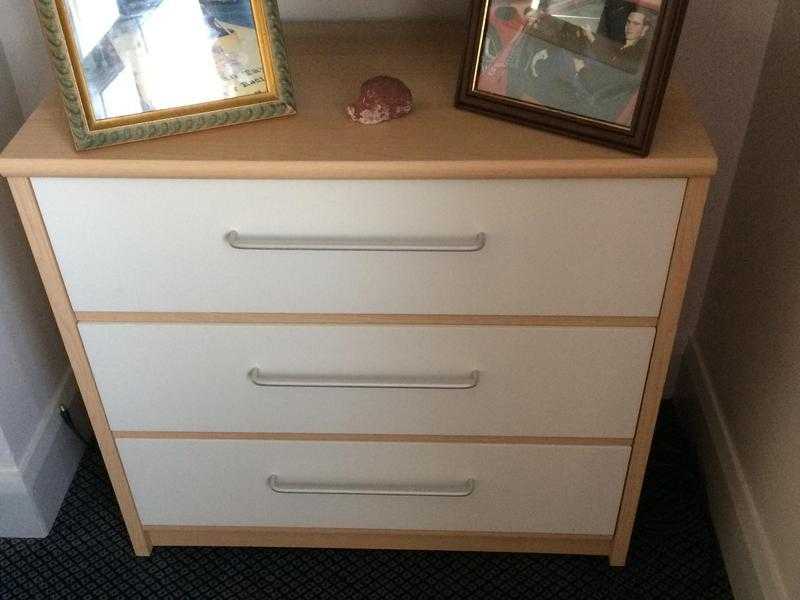 Bedroom Chest of Drawers