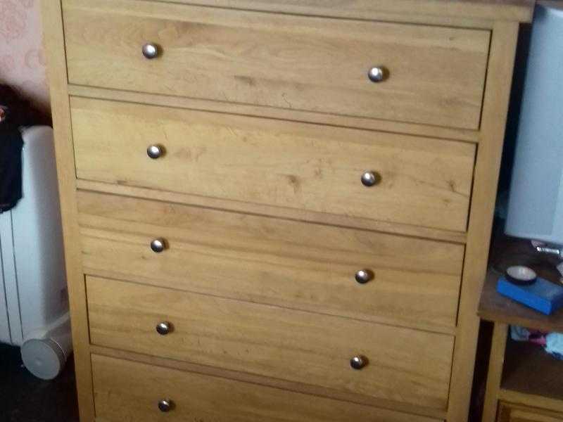 BEDROOM SET LIGHT OAK SUPER KING BED FRAME WARDROBE AND CHEST OF DRAWERS.