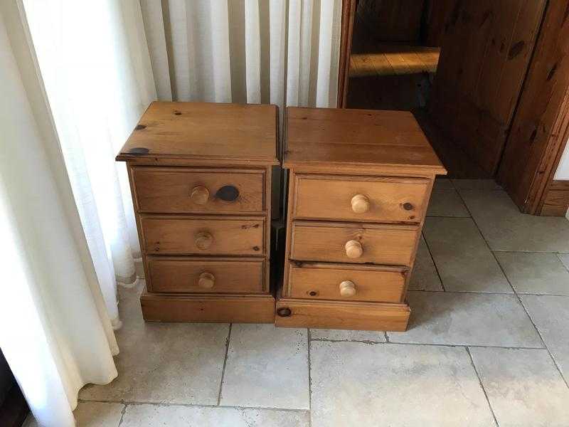 Bedside Cabinets in Pine