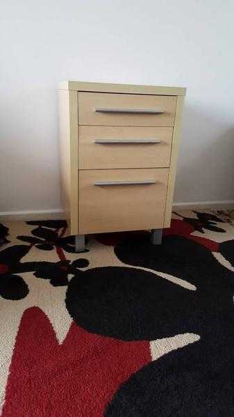 Bedside chest of 3 draws