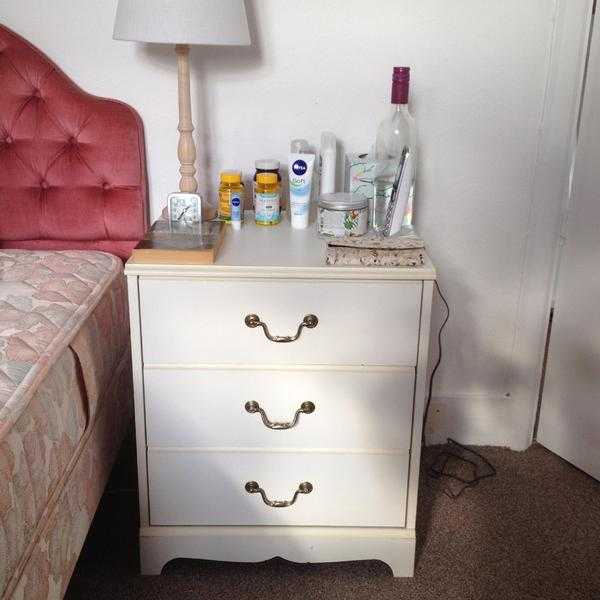 Bedside Chest of Drawers 30 ONO Horsted Keynes