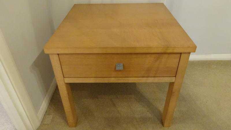 BEECHWOOD 1 DRAWER LAMPBEDSIDE TABLE