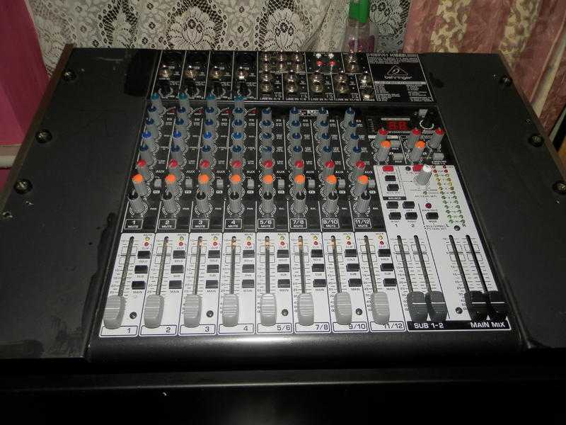 BEHRINGER XENYX 1622USB MIXER