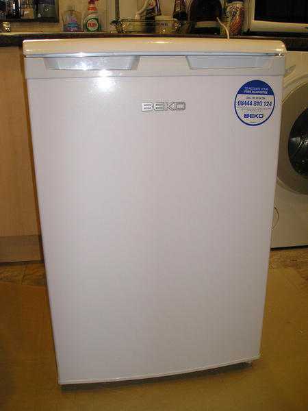 BEKO FRIDGE 3 YRS OLD GOOD CONDITION