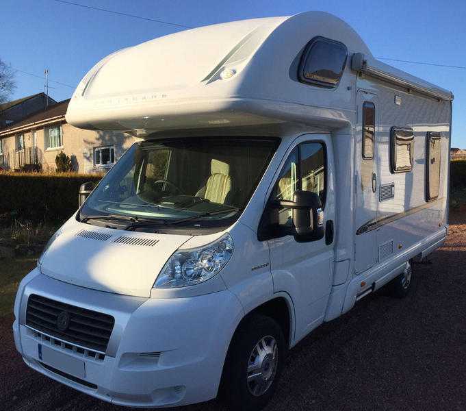 Bessacarr E425 - 2.2 Diesel - 4 Berth Motor Home