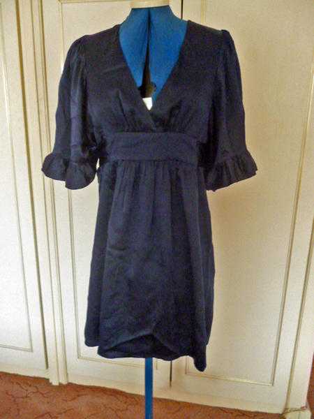 BETSEY JOHNSON MIDNIGHT BLUE 100 SILK DRESS SIZE 8 - EXCELLENT CONDITION