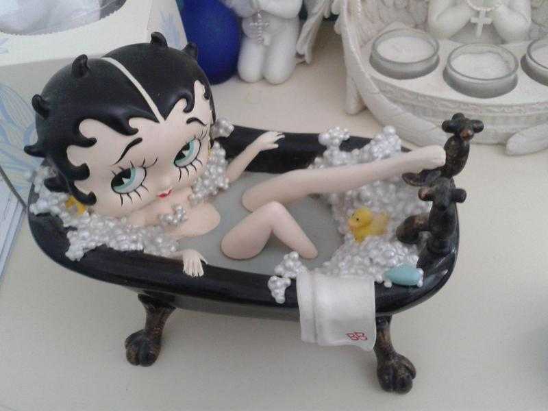 Betty Boop in bath (rare) collectors item