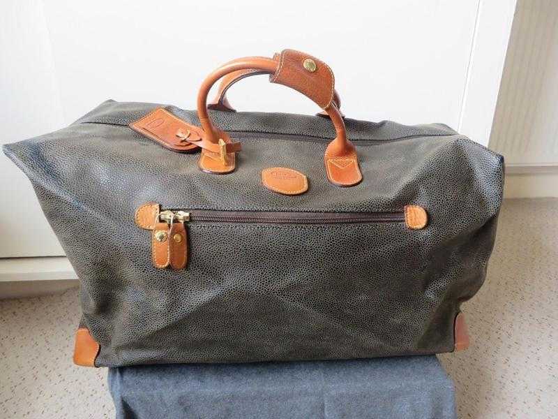 Bics  leather Holdall