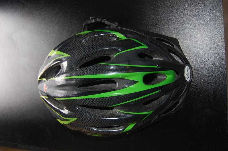 Bicycle helmet