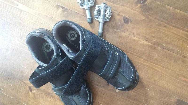 Bicycle pedals with Shimano clip-on shoes