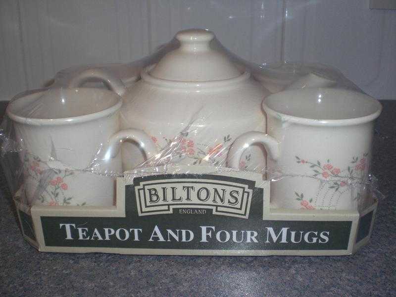 Biltons Rose Garden Teapot and four Mugs (new and factory sealed)