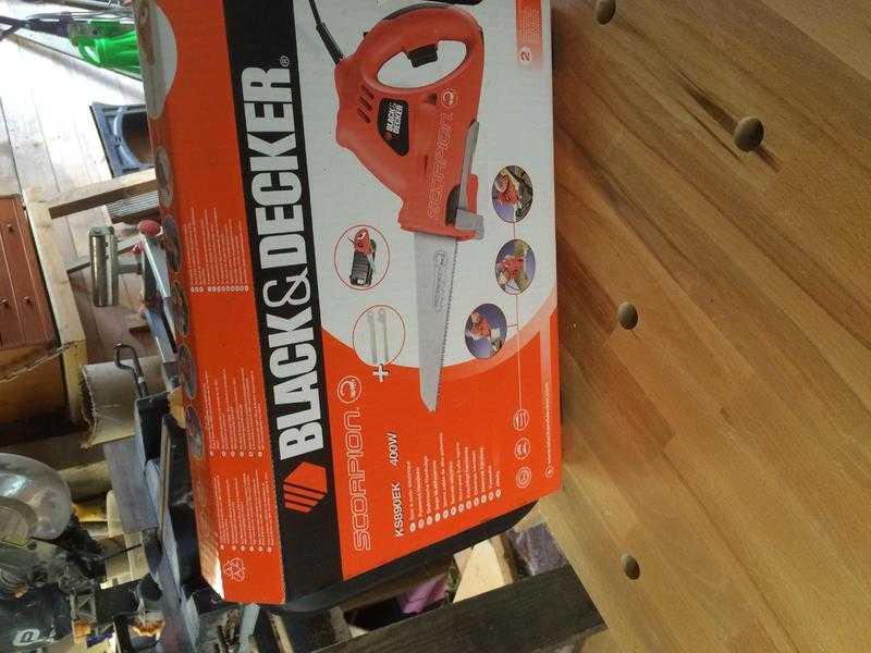 Black amp Decker Scorpian 400W Saw