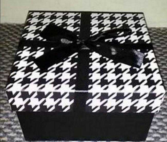 Black amp White Giftbox