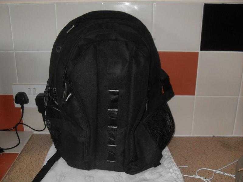 BLACK BACK PACK