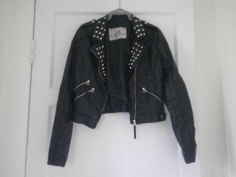 BLACK FAUX LEATHER BIKER STYLE JACKET.