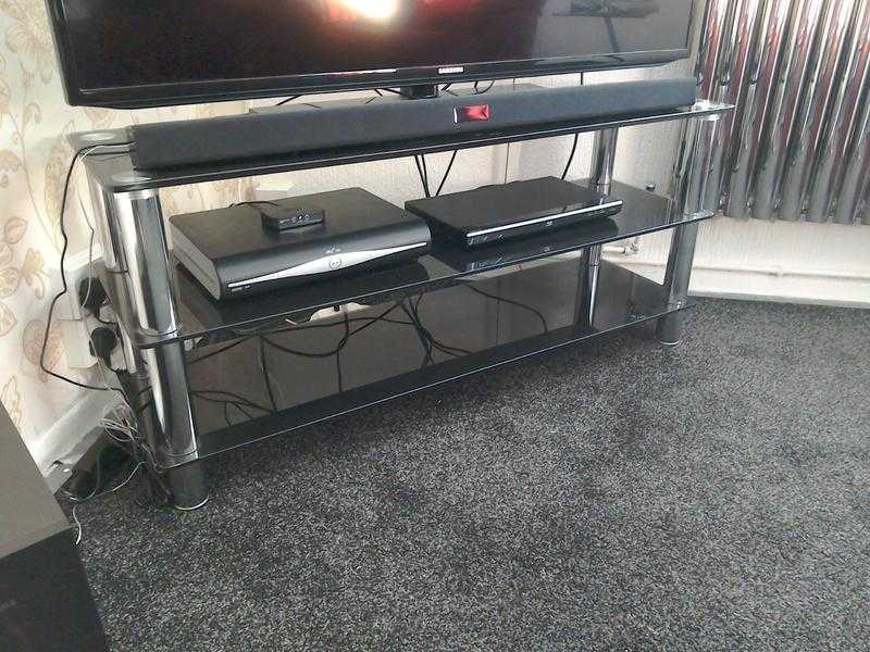 BLACK GLASS AND CHROME TV STAND