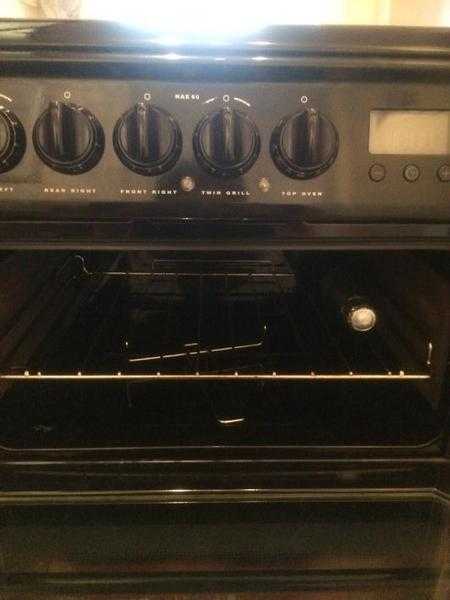 Black hot point electric oven