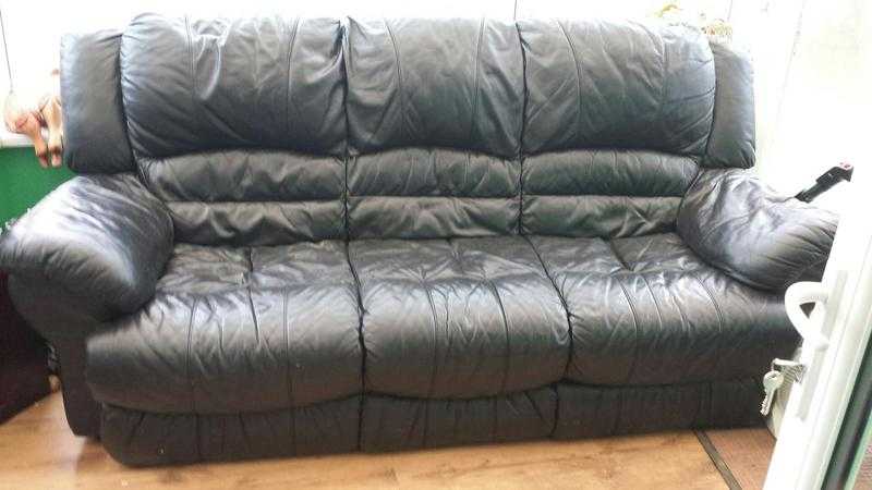 Black leather 3 seater settee FREE