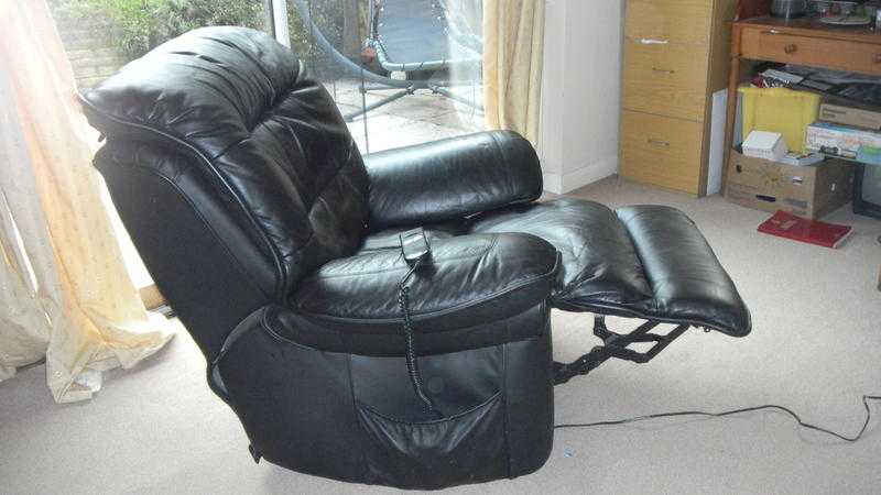 Black Leather Electric Lazy Boy chair GU15 area