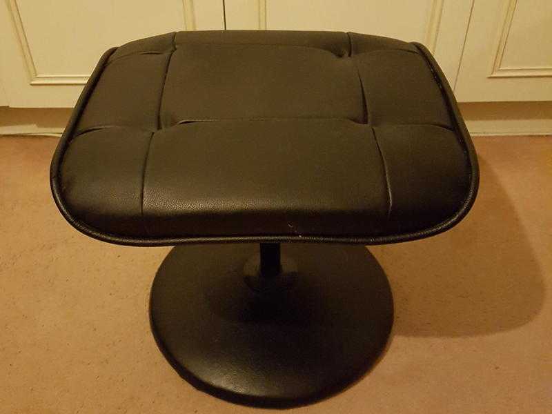 BLACK LEATHER FOOTSTOOL. SECOND HAND.
