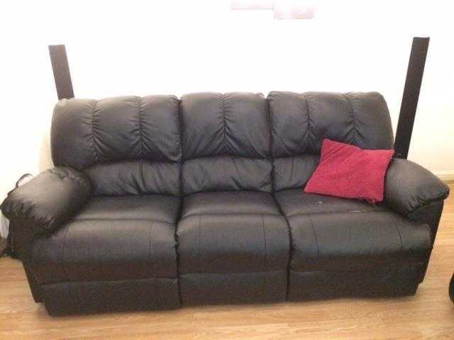 Black Leather Manual Recliner Sofa 3 Seater  2 seater