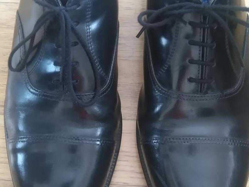 Black parade shoes for Cadets