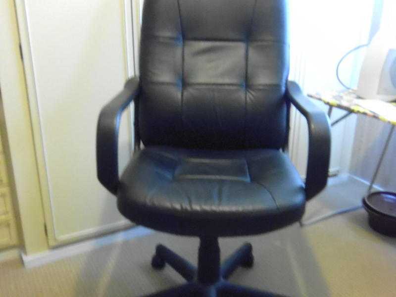 Black Swivel office chair